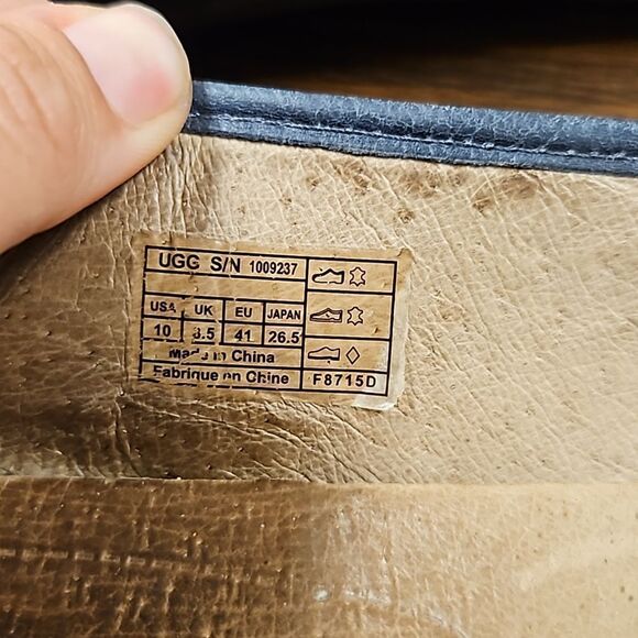 Ugg Antora flats size 10 - Picture 4 of 8